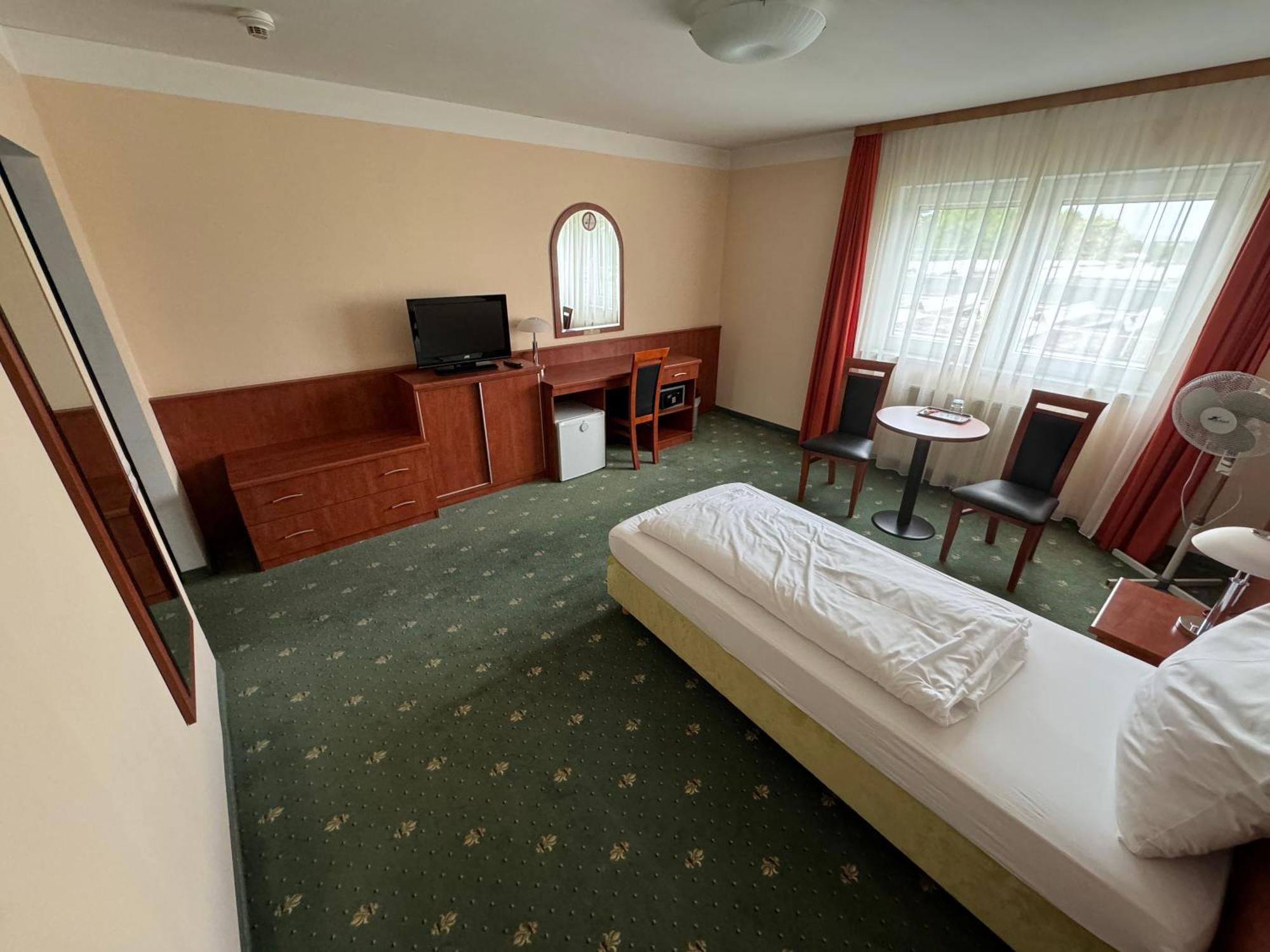 Hotel Breitenlee Viyana Dış mekan fotoğraf