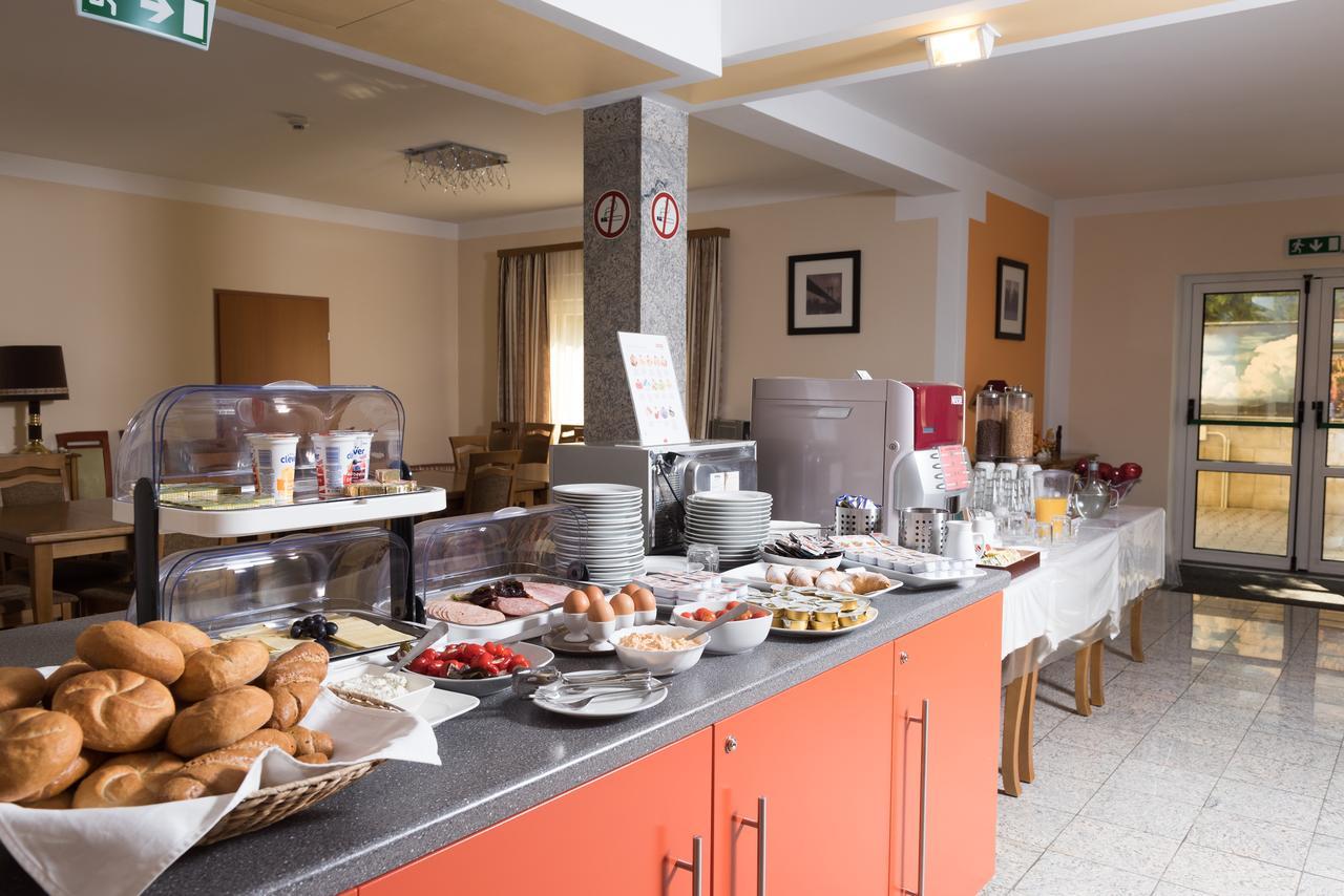 Hotel Breitenlee Viyana Dış mekan fotoğraf